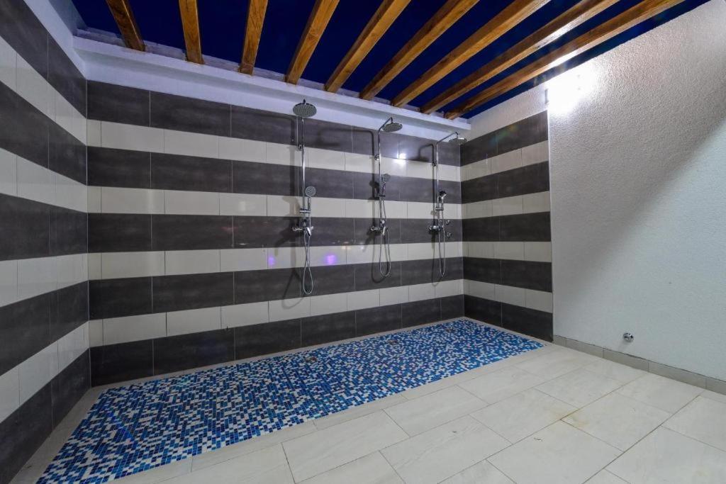 Villa Eni Бибине Екстериор снимка