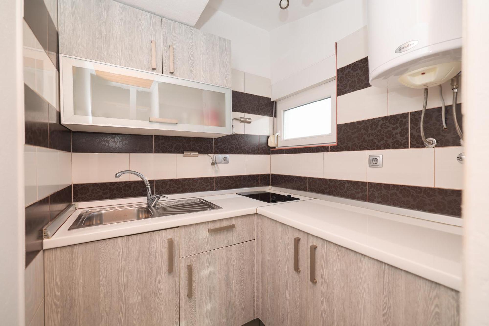 Villa Eni Бибине Екстериор снимка