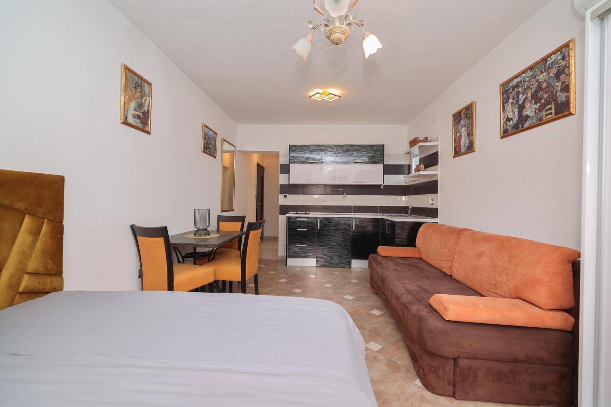 Villa Eni Бибине Екстериор снимка