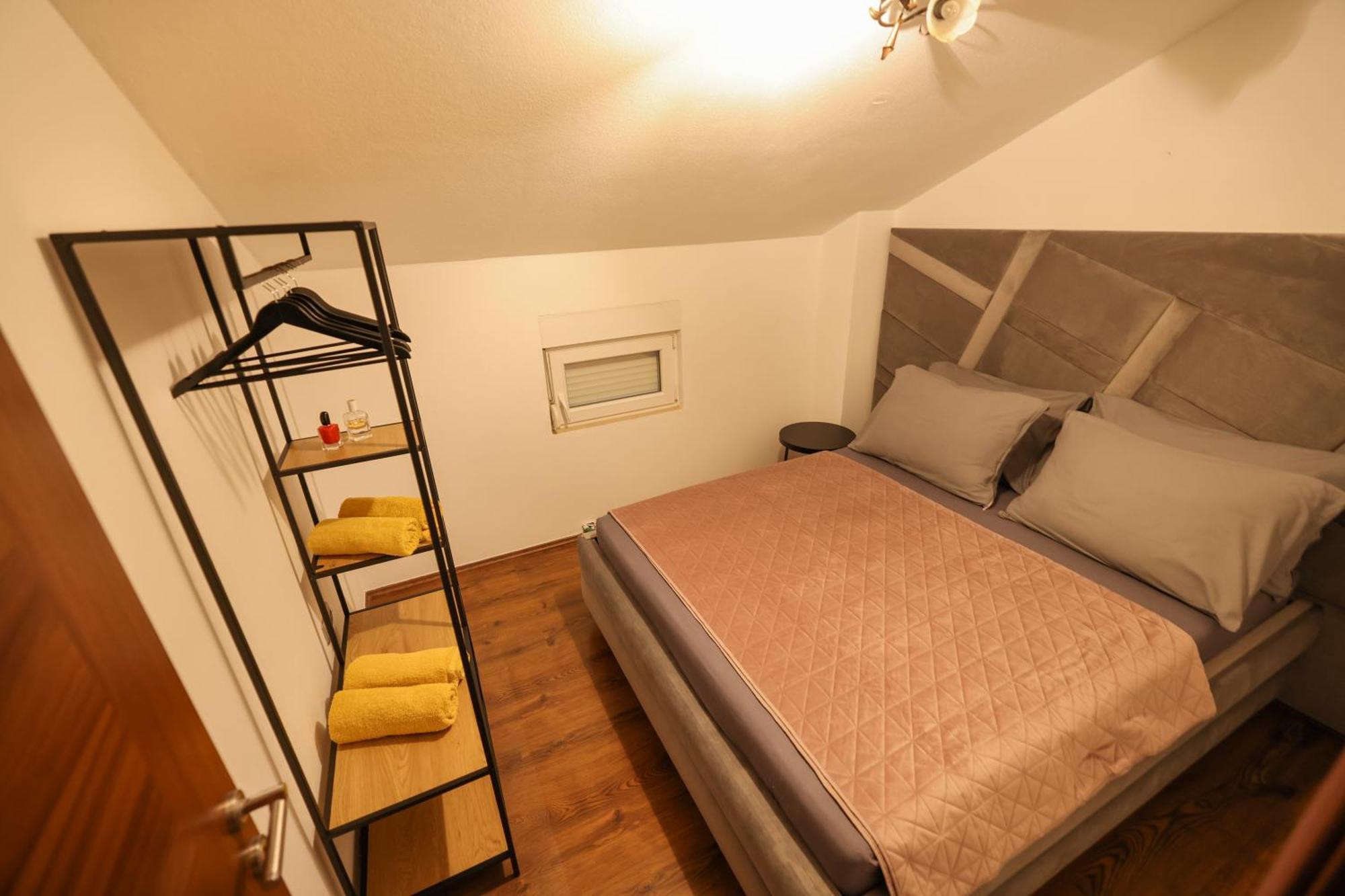 Villa Eni Бибине Екстериор снимка