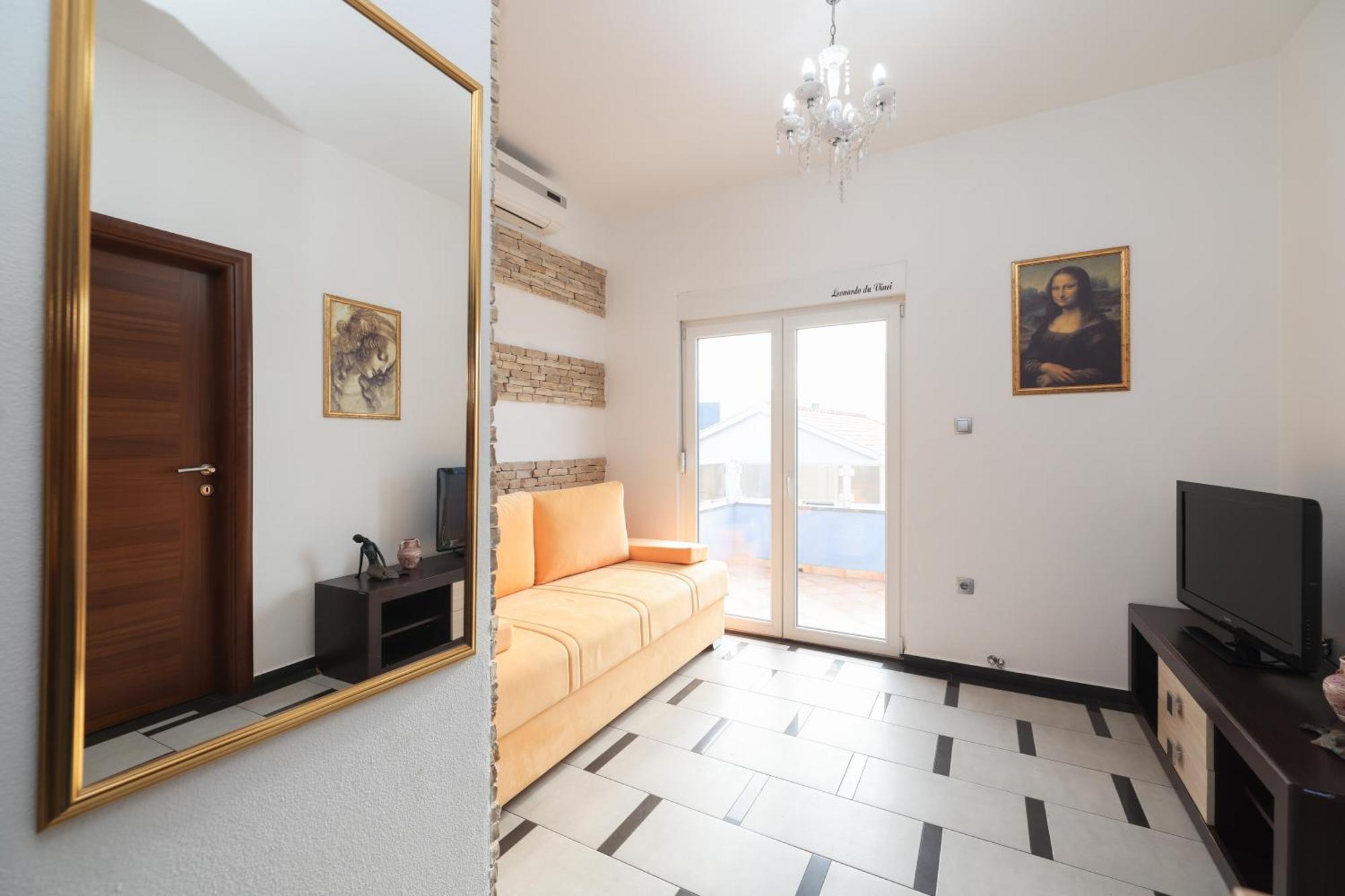 Villa Eni Бибине Екстериор снимка