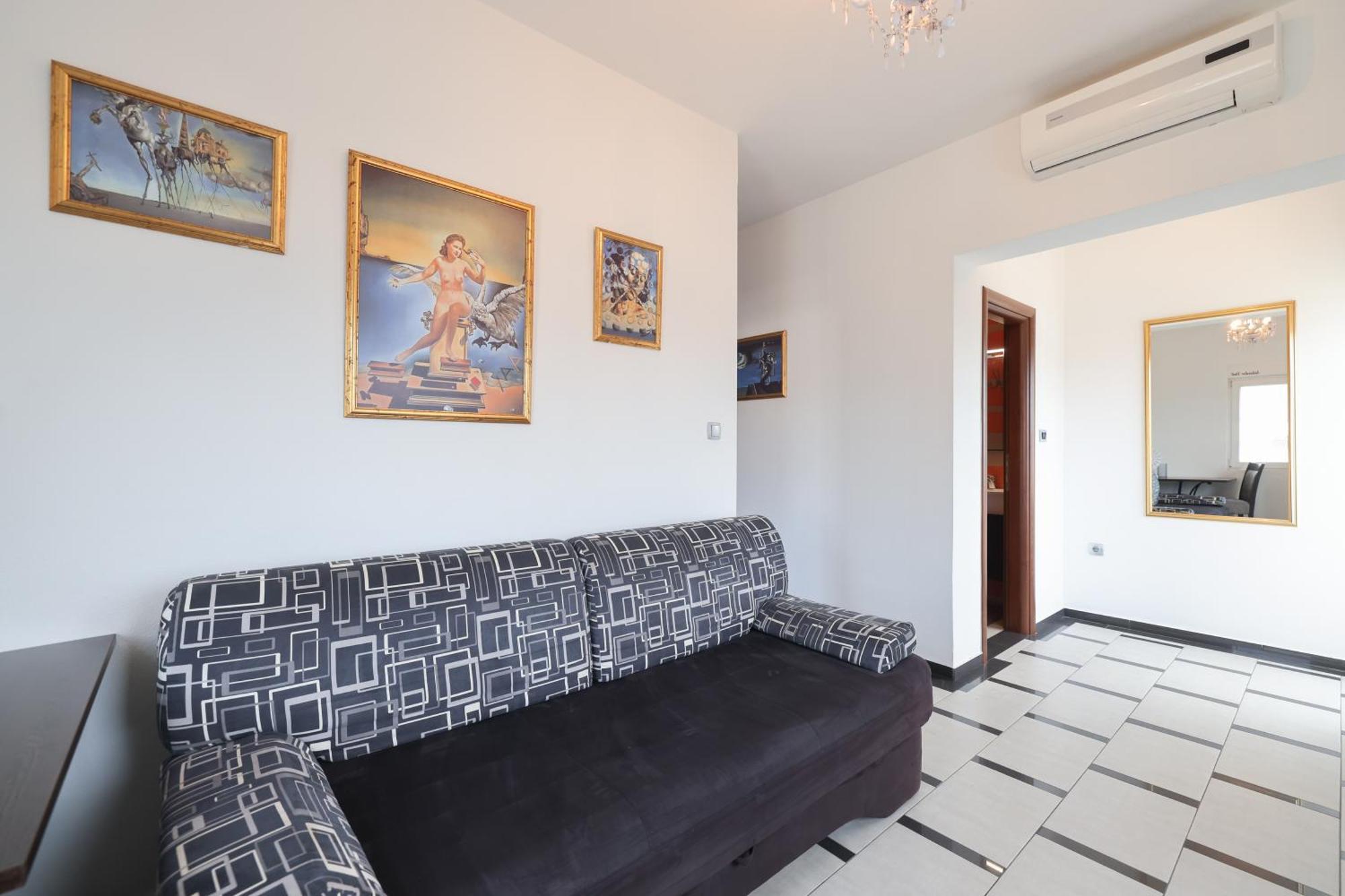Villa Eni Бибине Екстериор снимка
