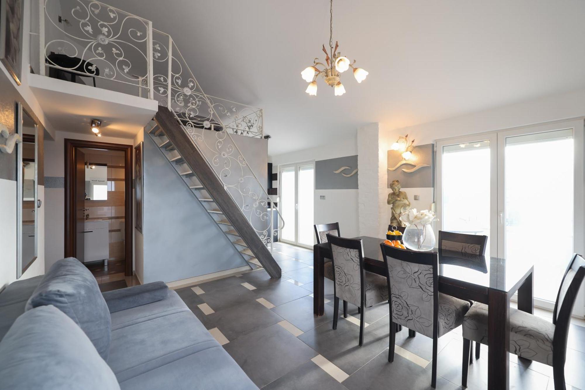 Villa Eni Бибине Екстериор снимка