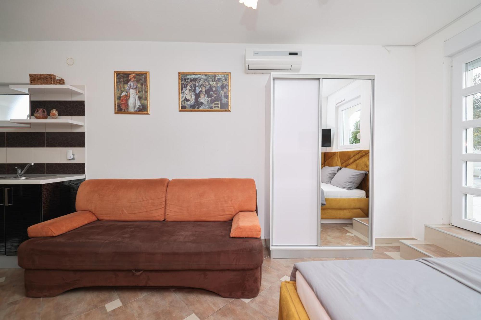 Villa Eni Бибине Екстериор снимка